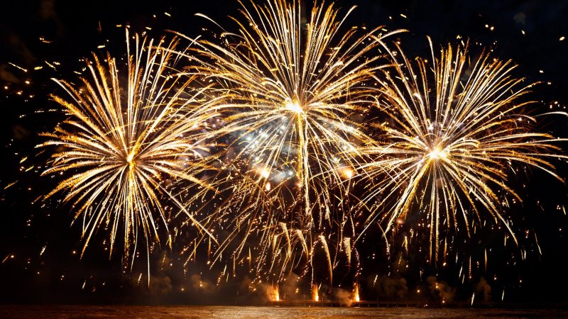 Салют "новогодний"