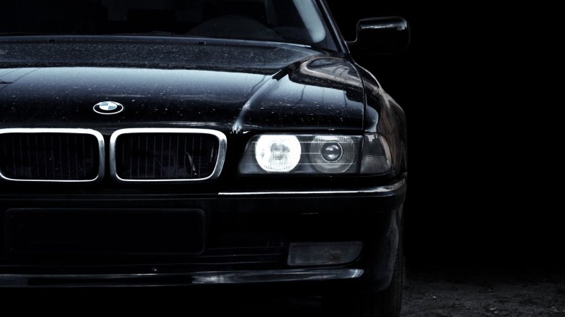 BMW 750i e38