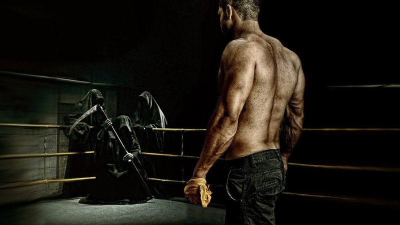 Боец со спины