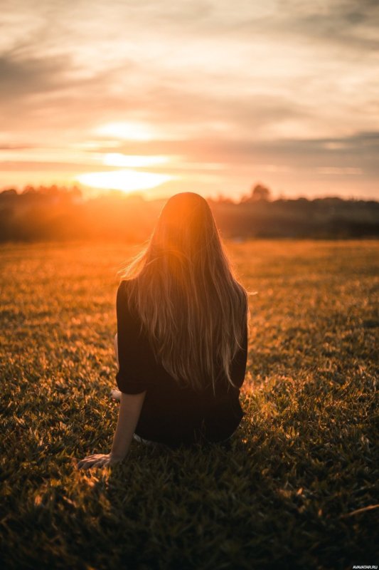 Девушка со спины