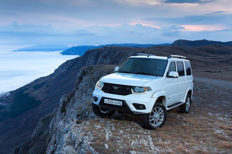 УАЗ Патриот 2016 белый