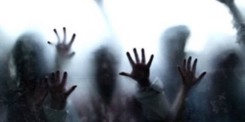 Зомби за стеклом на рабочий стол