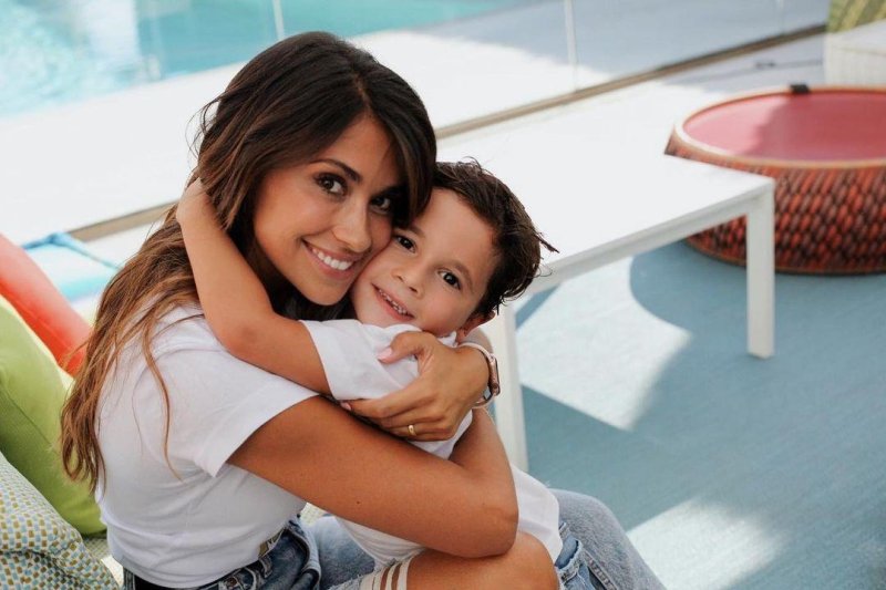 Антонелла жена Месси