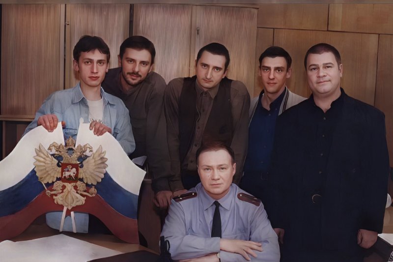 Улицы разбитых фонарей 1 сезон