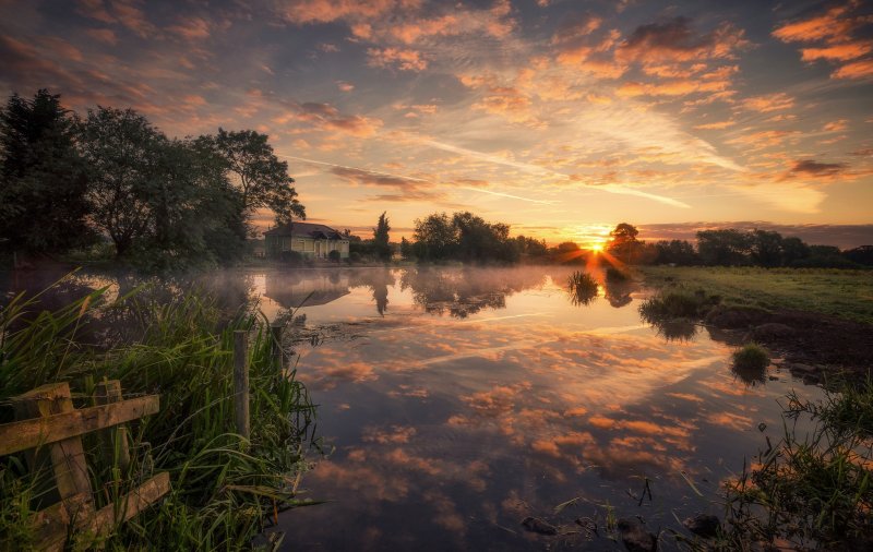 Река рассвет туман деревня