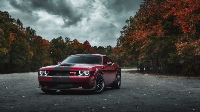 Dodge Challenger srt Hellcat 4k