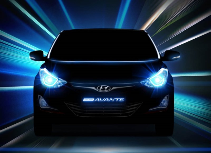 Хендай Аванте 2014 черная