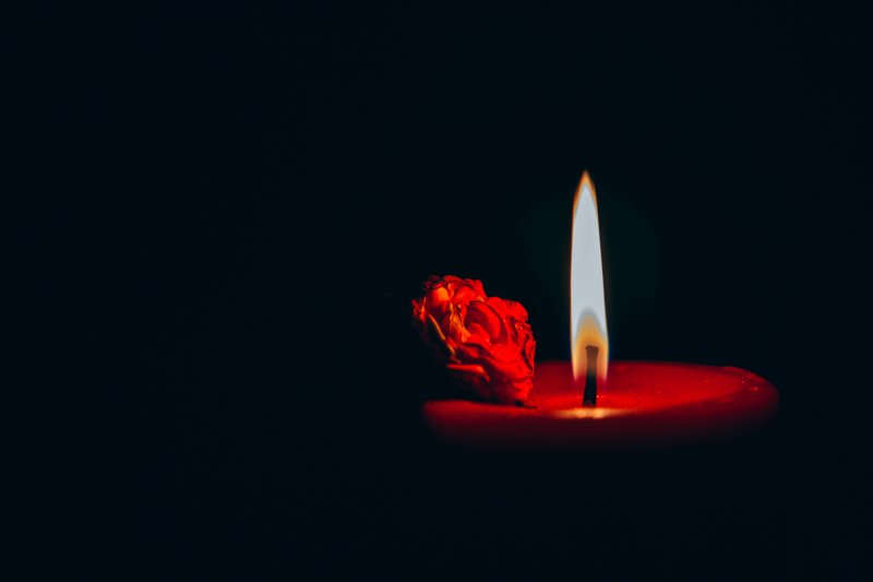 Свеча скорби