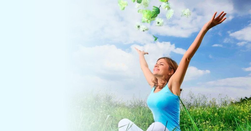 Счастливые люди на природе