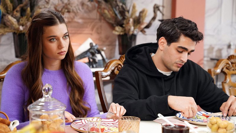 Мерт Рамазан Демир Зимородок