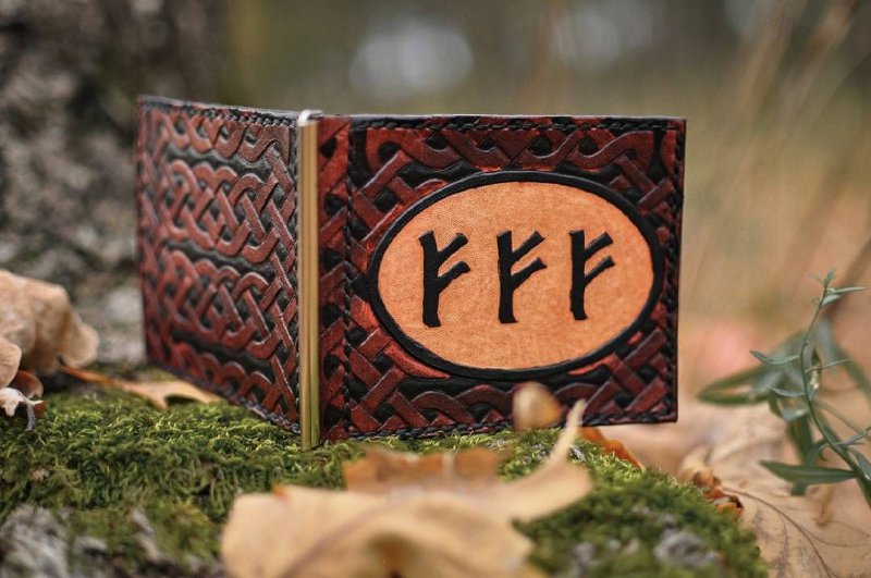 Скандинавские руны Феху