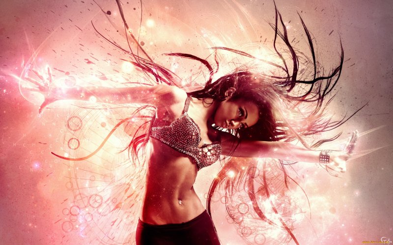 Красивая девушка танцует