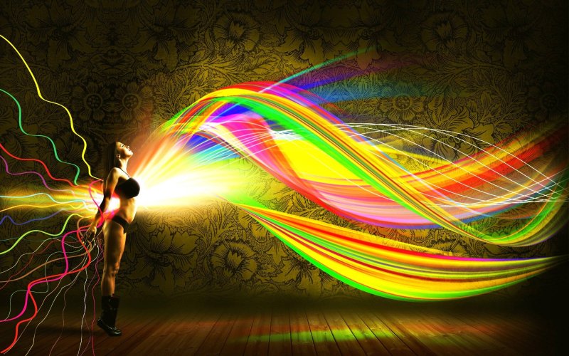 Радужная девушка