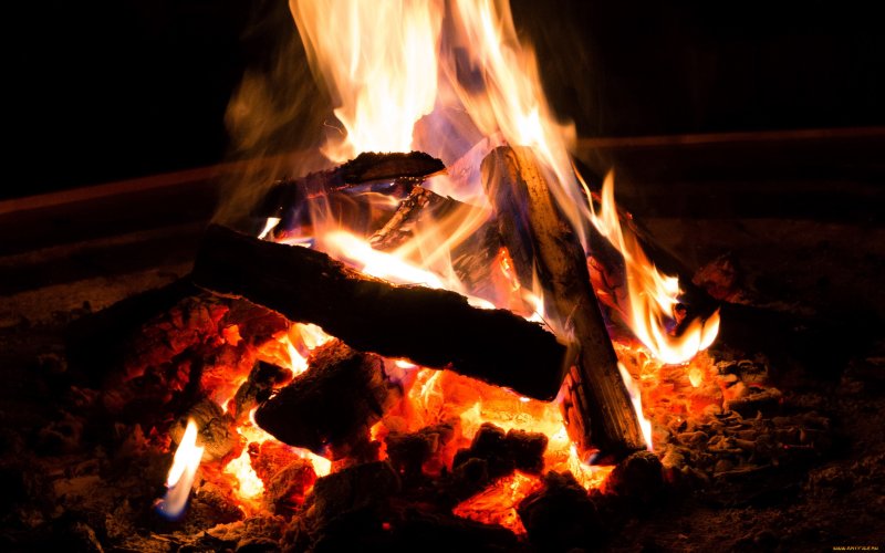 Огонь в камине