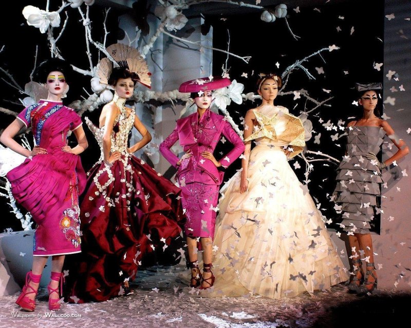 Модный показ заставка