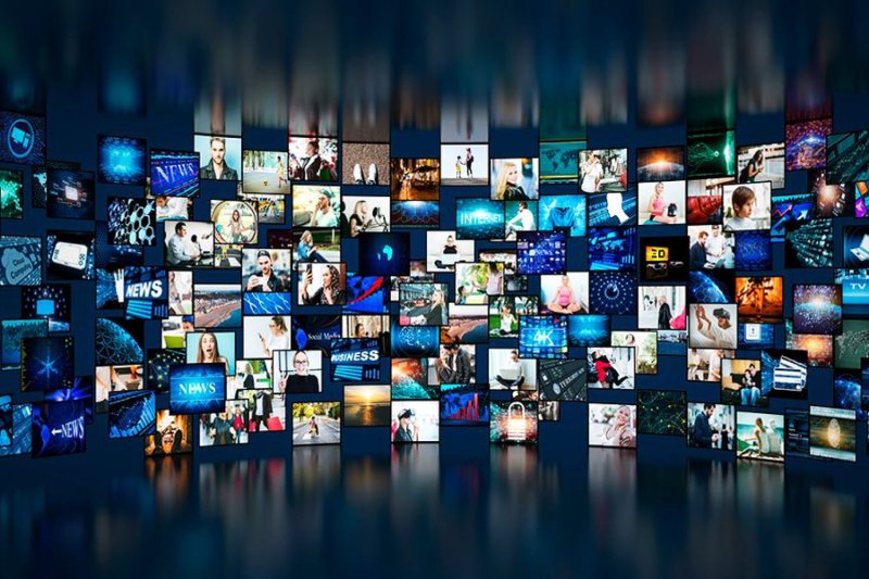 Много телевизоров