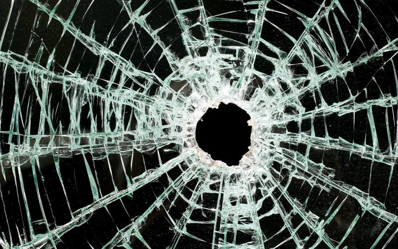 Трещина на экране