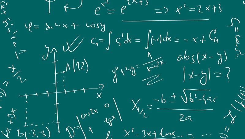 Доска с математическими формулами
