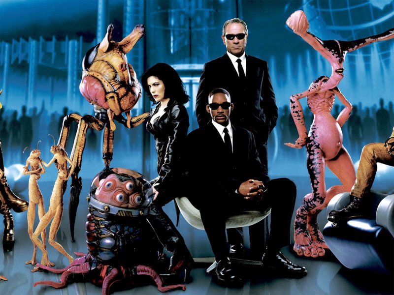 Люди в черном 2002