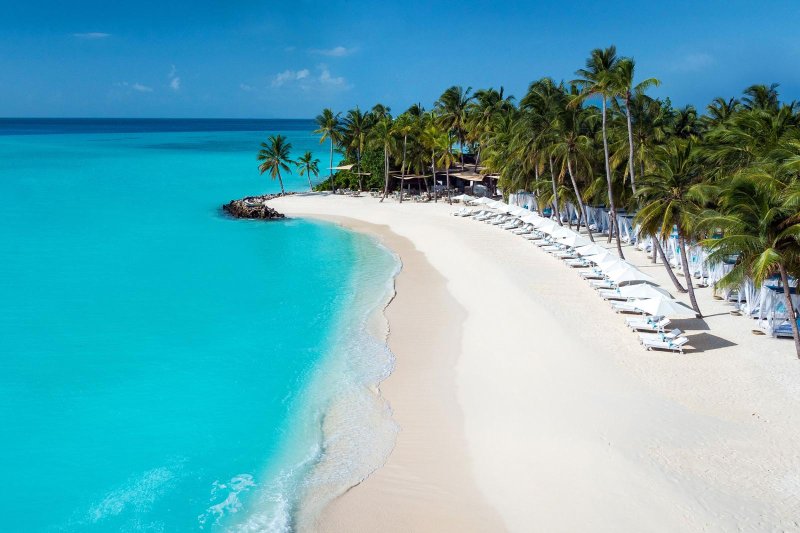 Красивый пляж