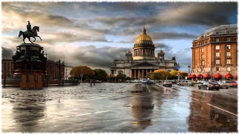 Исаакиевский собор пасмурно
