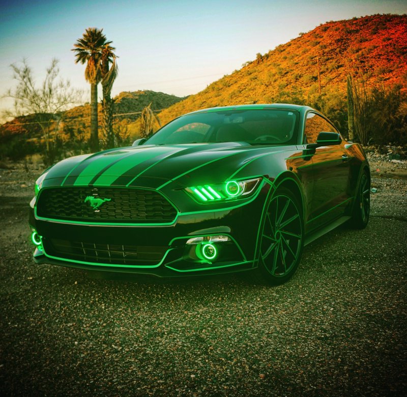 Форд Мустанг салатовый