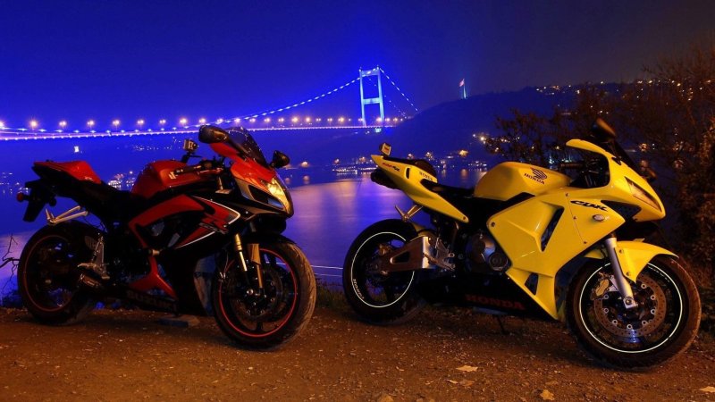 Honda cbr600rr мотоциклист