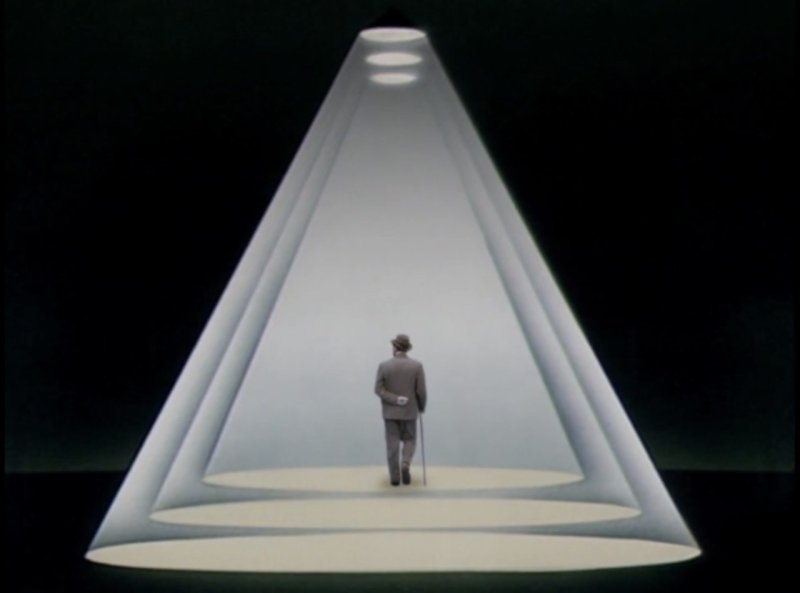 Эркюль Пуаро заставка