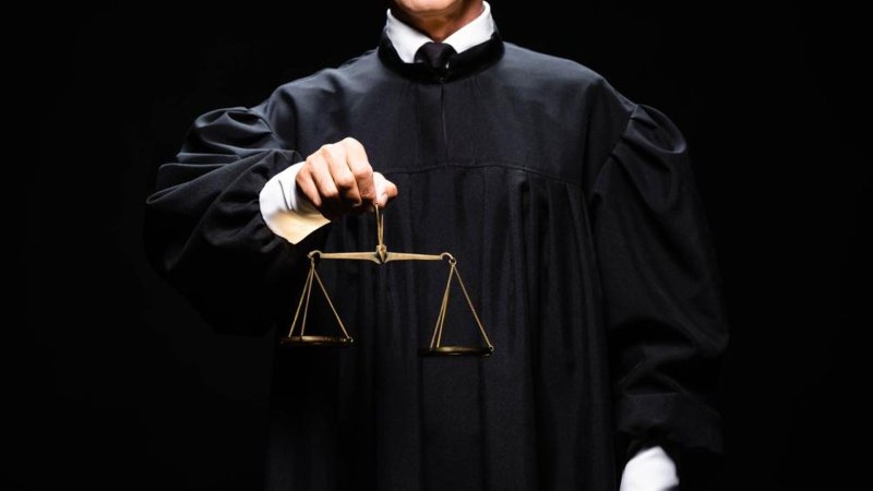 Мантия судьи