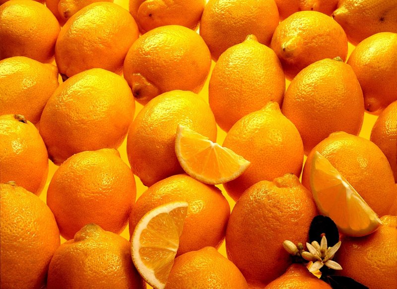 Желтый фрукт