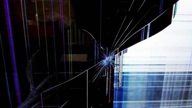 Расбитый икран телевизара