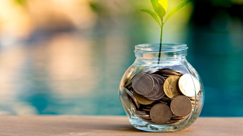 Банка с монетами