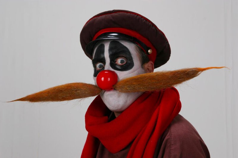 Каламбур шоу деревня дураков