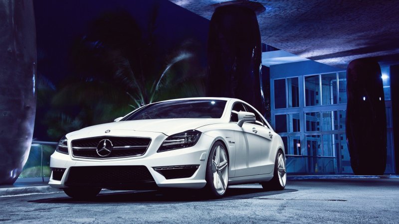 Мерседес CLS 63 AMG