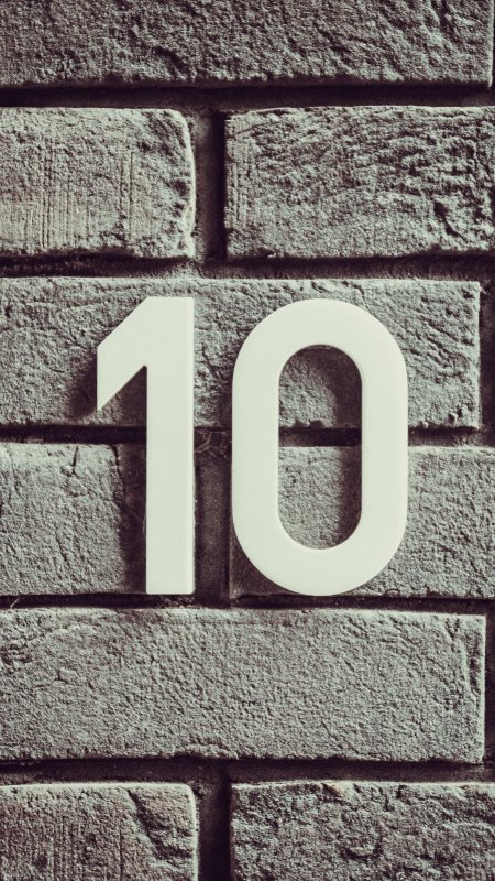 Надпись на кирпичной стене