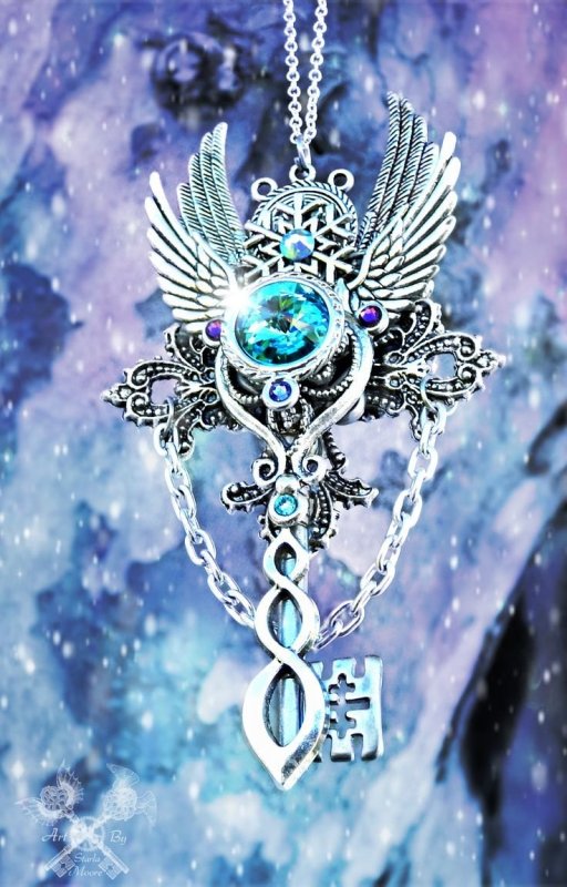 Красивые амулеты