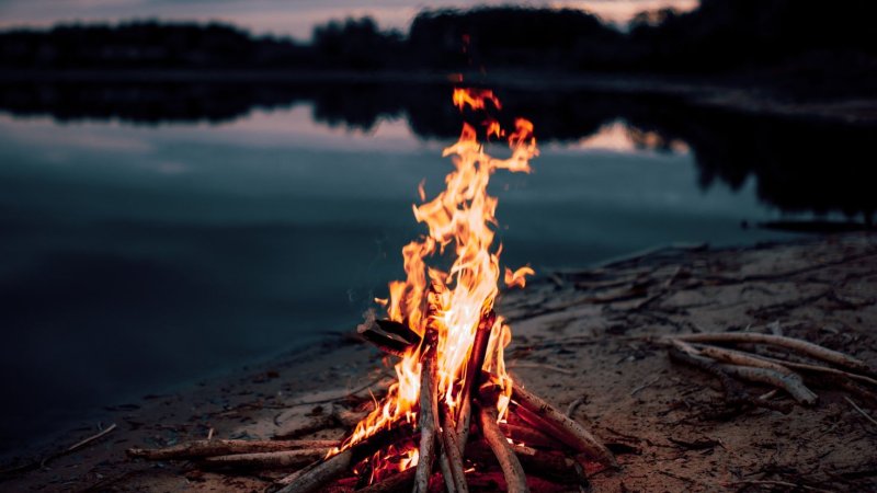 Огонь костер