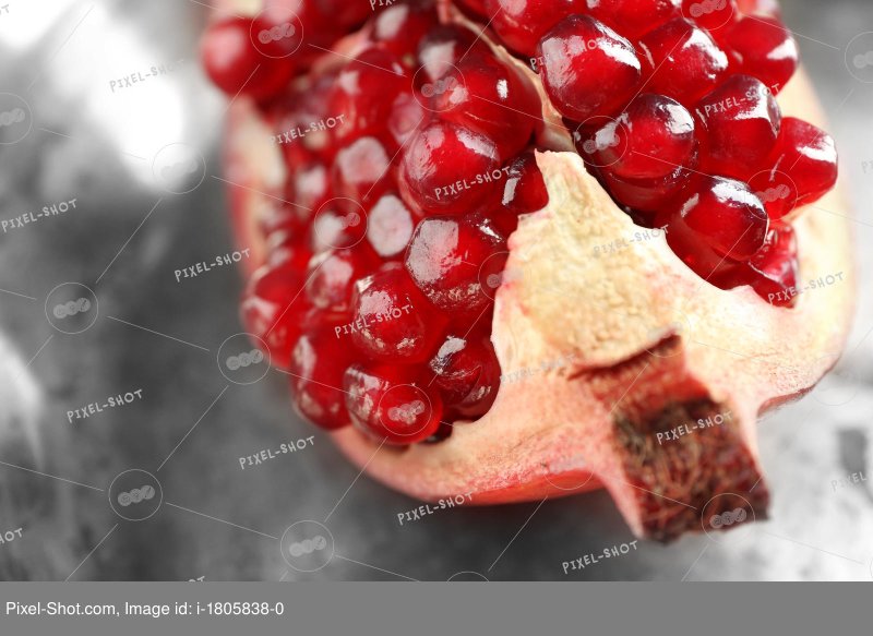 Гранат на заставку для беременности