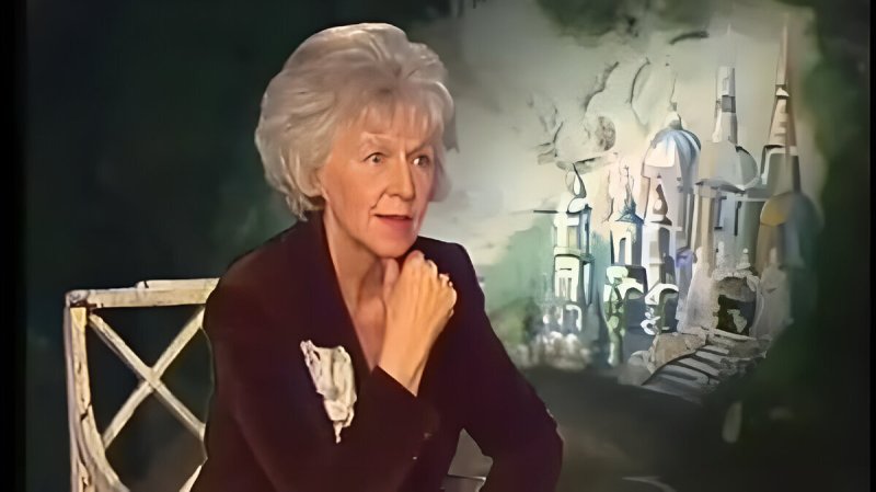 Ведущая в гостях у сказки Валентина Леонтьева