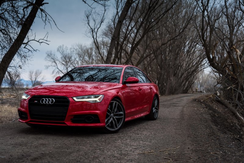 Ауди рс6 красная