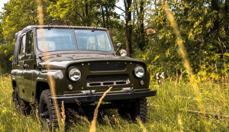 Машина УАЗ 469