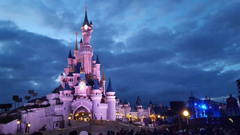 Замок Диснейленд в Париже