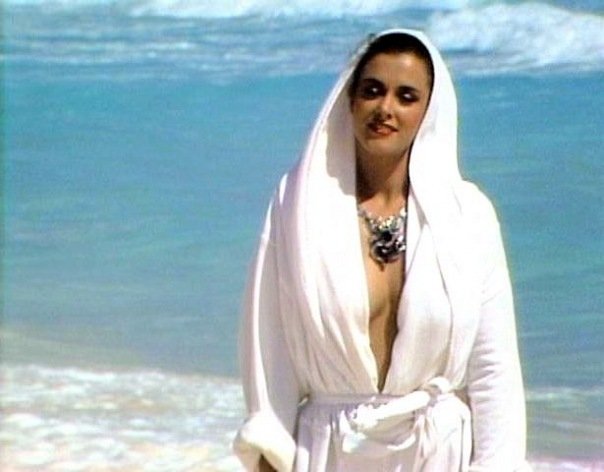 Лусия Мендес