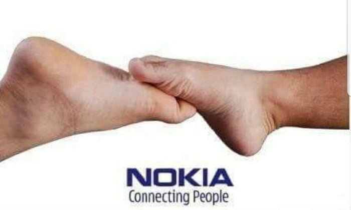 Nokia connecting people логотип