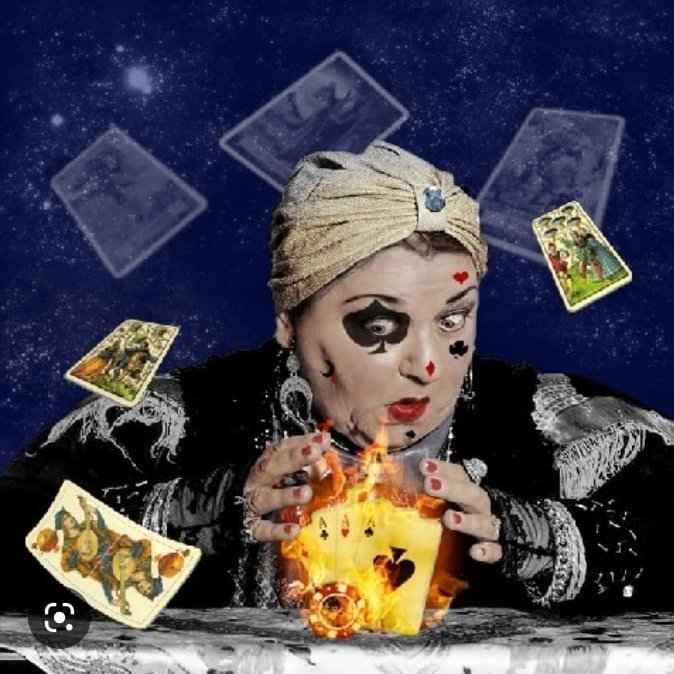 Цыганка гадалка