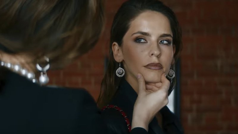 Жизнь по вызову сериал 1 серия