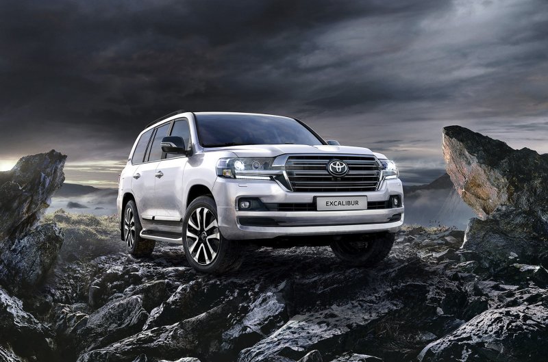 Toyota Land Cruiser 200 Эскалибур