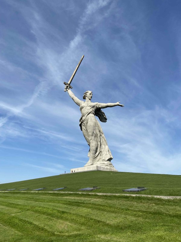 Мамаев Курган статуя Родина мать
