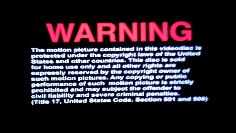 Заставка DVD предупреждение