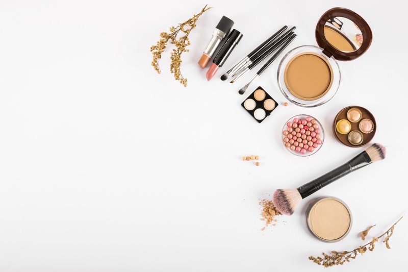 Декоративная косметика